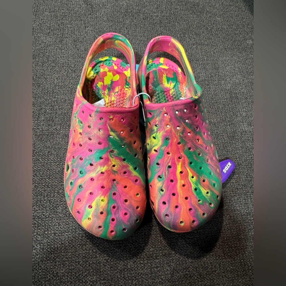 TOTES Splash and play kids clogs size 11-12 - Picture 3 of 7